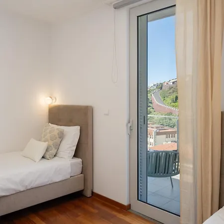 Wings Ii By An Island *